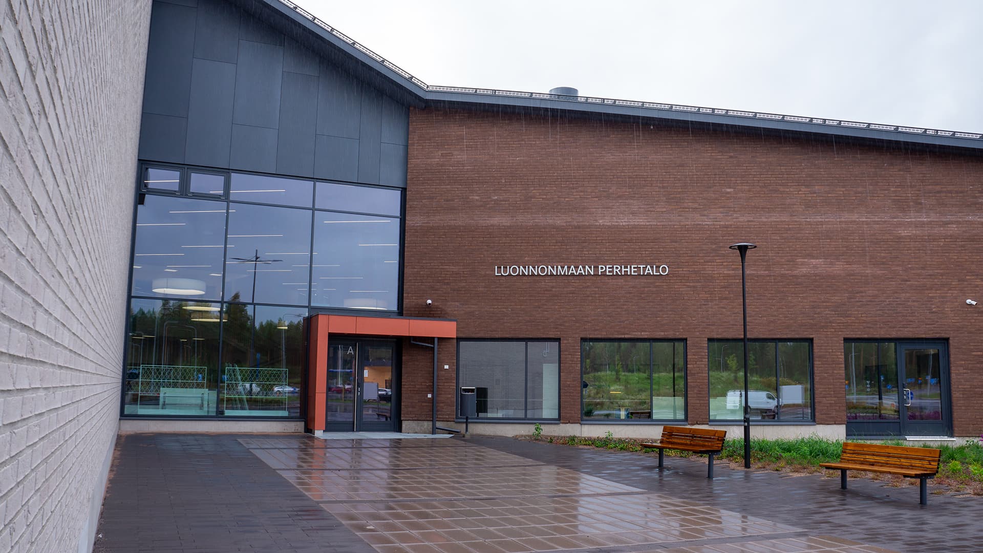 <p data-block-key="9fkuc">Naantalin Luonnonmaalle rakennettiin vuosien 2021-2023 aikana perhetalo.</p>