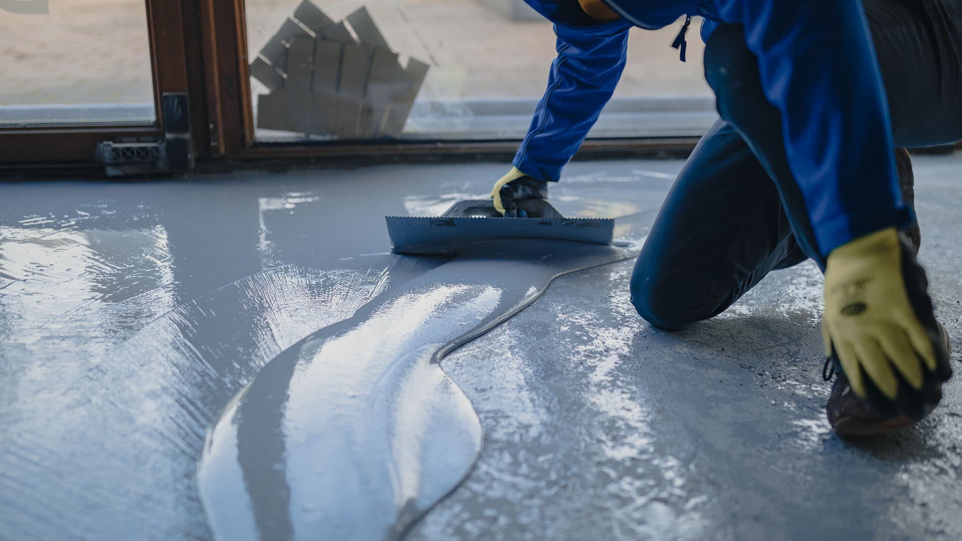 Lattian korjaus käsityönä