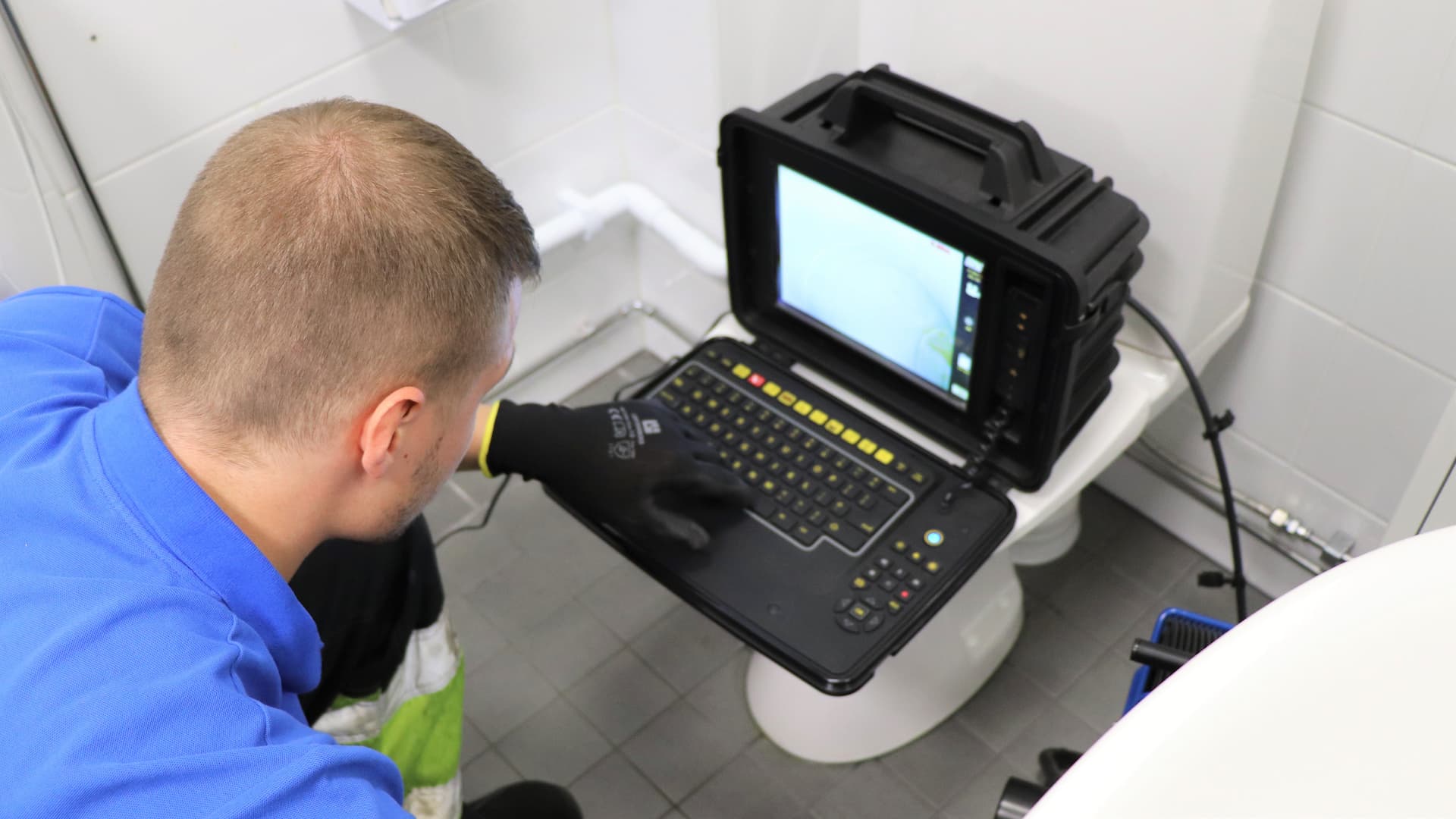 Katso videolta miten viemärien kuntotutkimus sujui Laajasalossa