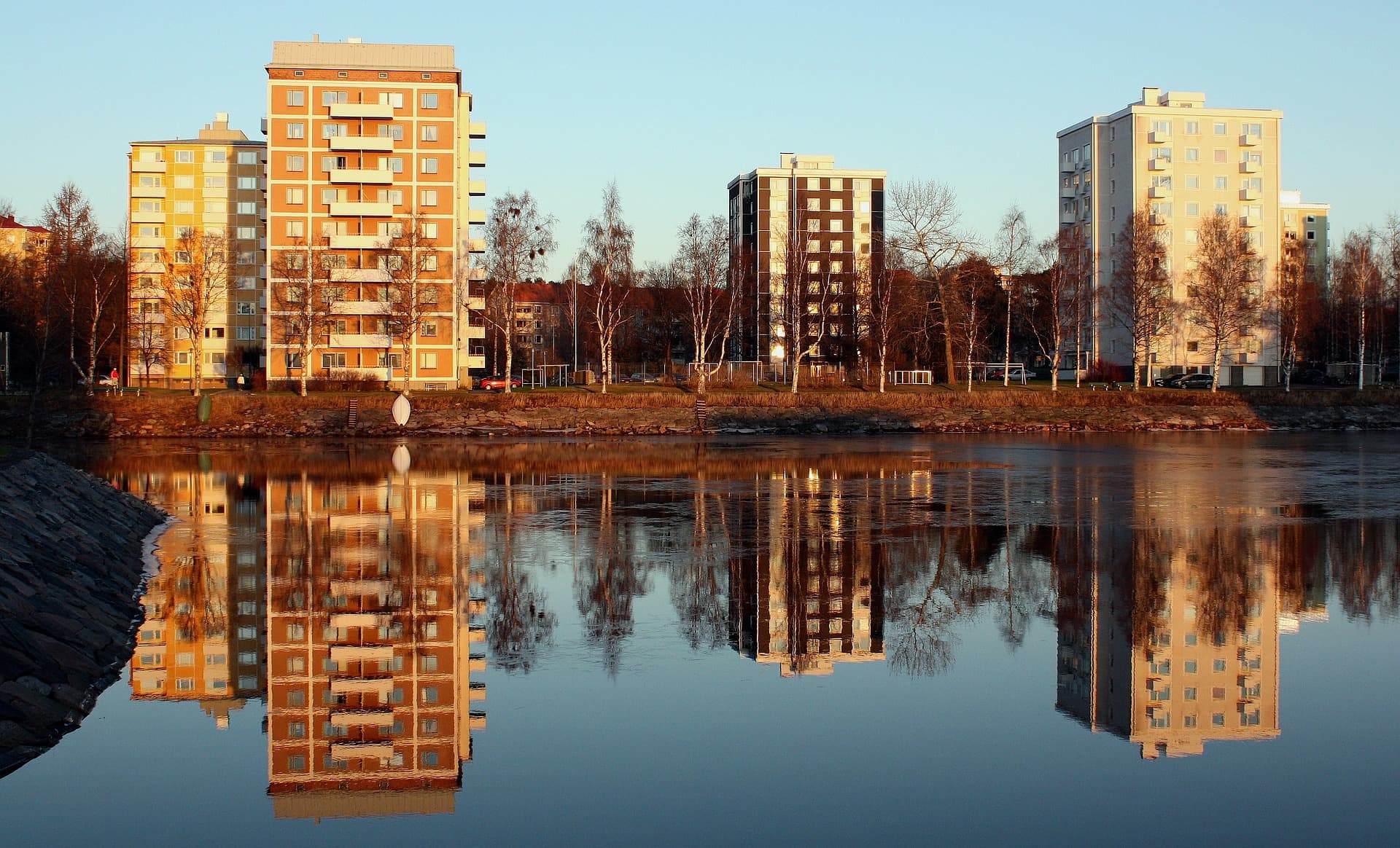 Asumiskulut kerrostaloissa olivat kalliimmat verrattuina muihin asumismuotoihin.