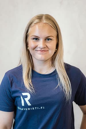 Stina Virkkala Raksajuristi avustava juristi