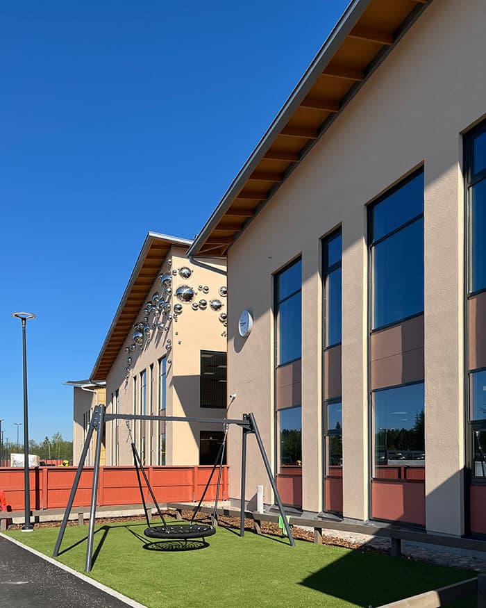 Tuusulanjärven kampuksen rungossa on käytetty Poroton kennoharkkoa