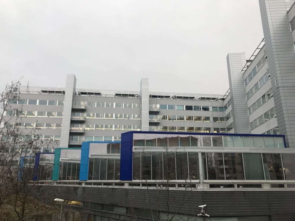 <p data-block-key="udoo6">Fujitsu pääkonttori, Vantaa</p>