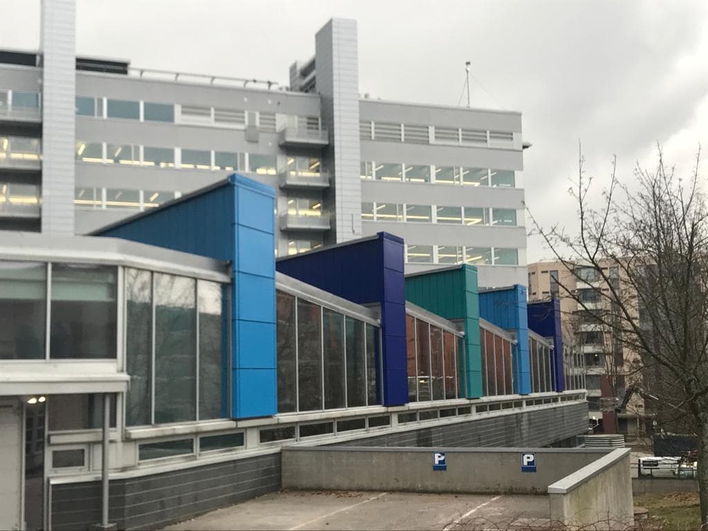 <p data-block-key="3c3wr">Fujitsu pääkonttori, Vantaa</p>