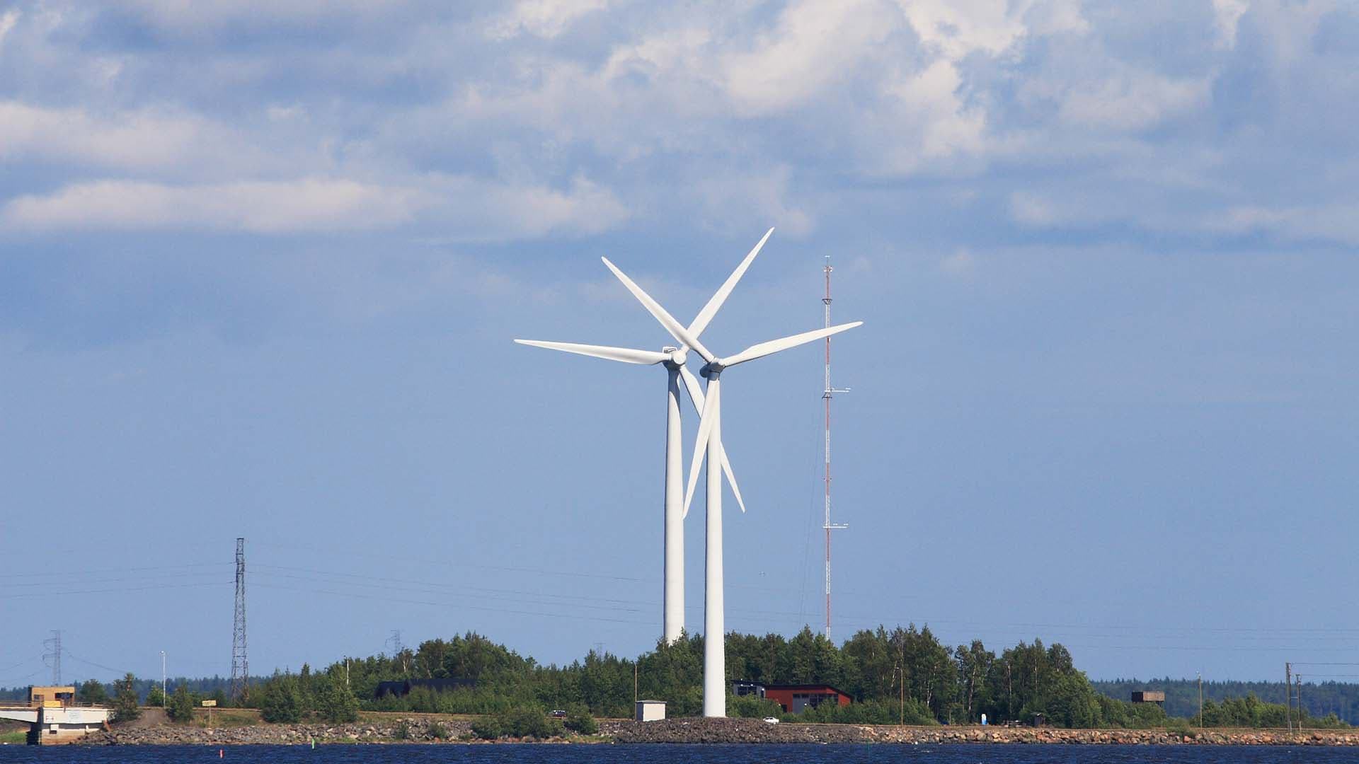 Sähkön korkea hinta ja sähkökatkosten mahdollisuus – miten yrityksesi on varautunut?