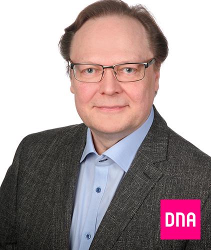 DNA:n liityntäverkkojen ja laitetilojen osastopäällikkö Ari Kurkela.