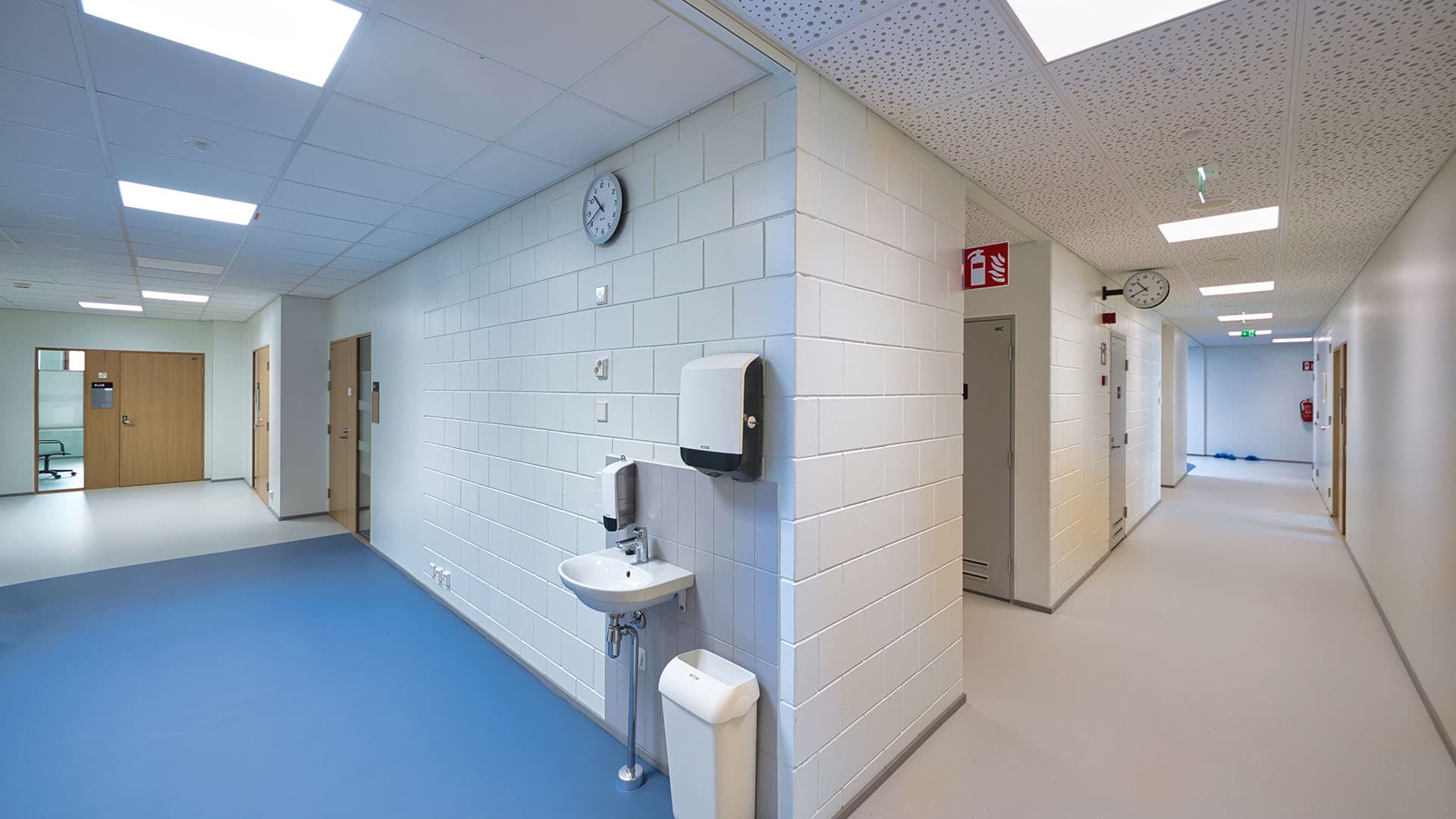 <p data-block-key="9r8bm">Kahi Viisteharkko on kestävä ratkaisu muun muassa kouluihin.</p>