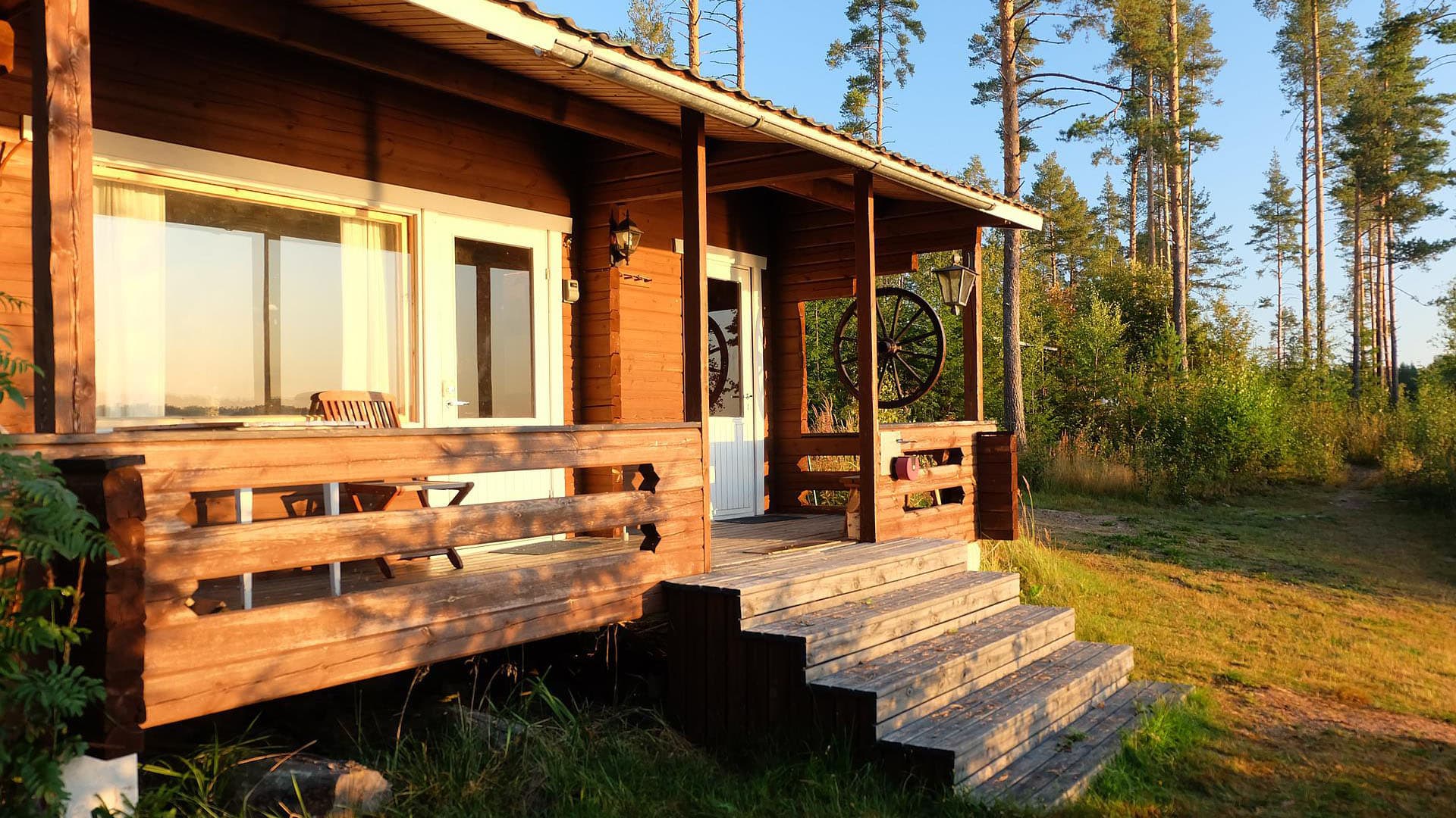 Mökin kattoremontti ennen talvea