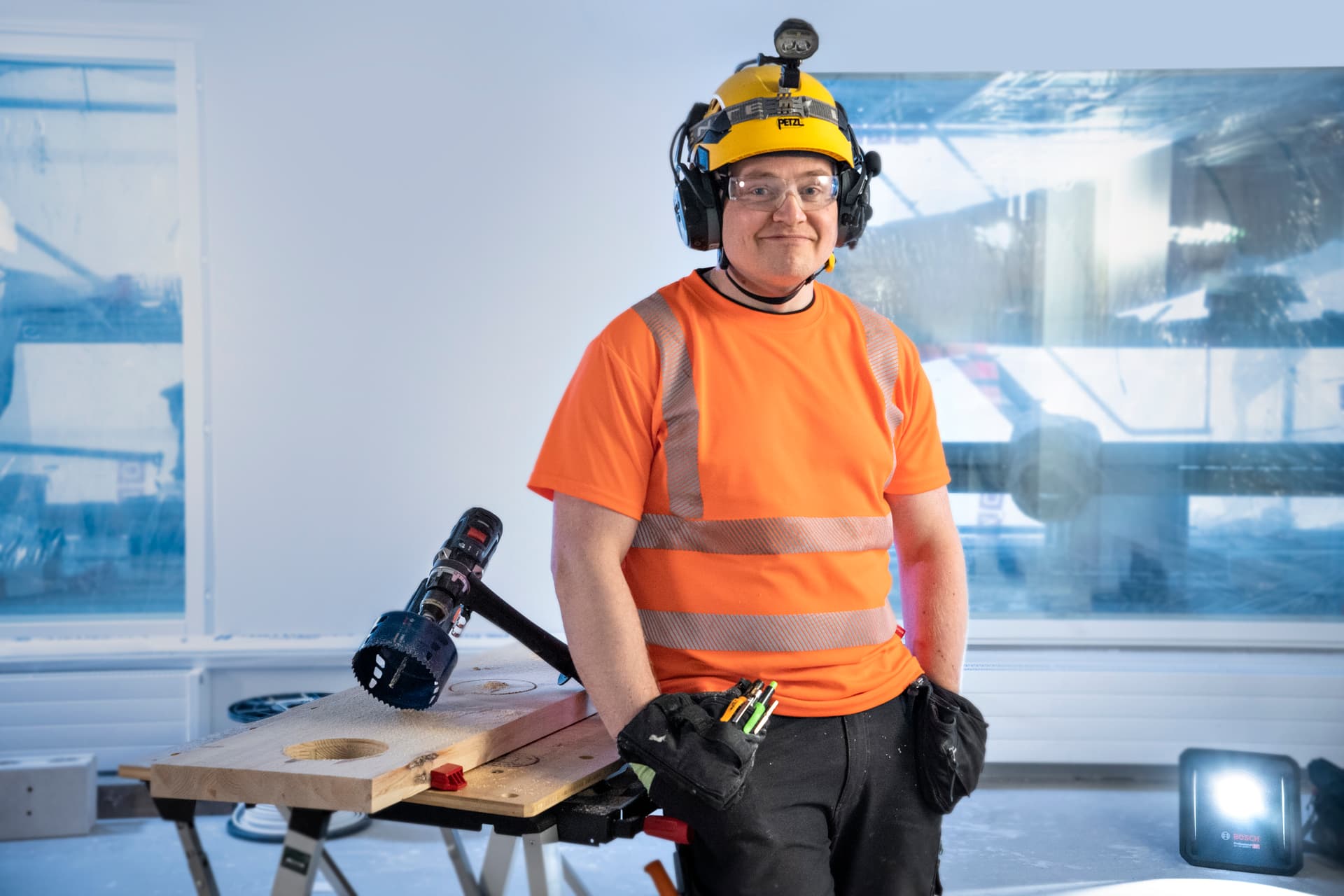 <p data-block-key="2il5z">"Akkuporakoneiden eliittiä", kommentoi Boschin GSB 18V-150 C Professional -porakonetta kerrostalotyömaalla käyttävä Timo Ahonen.</p>