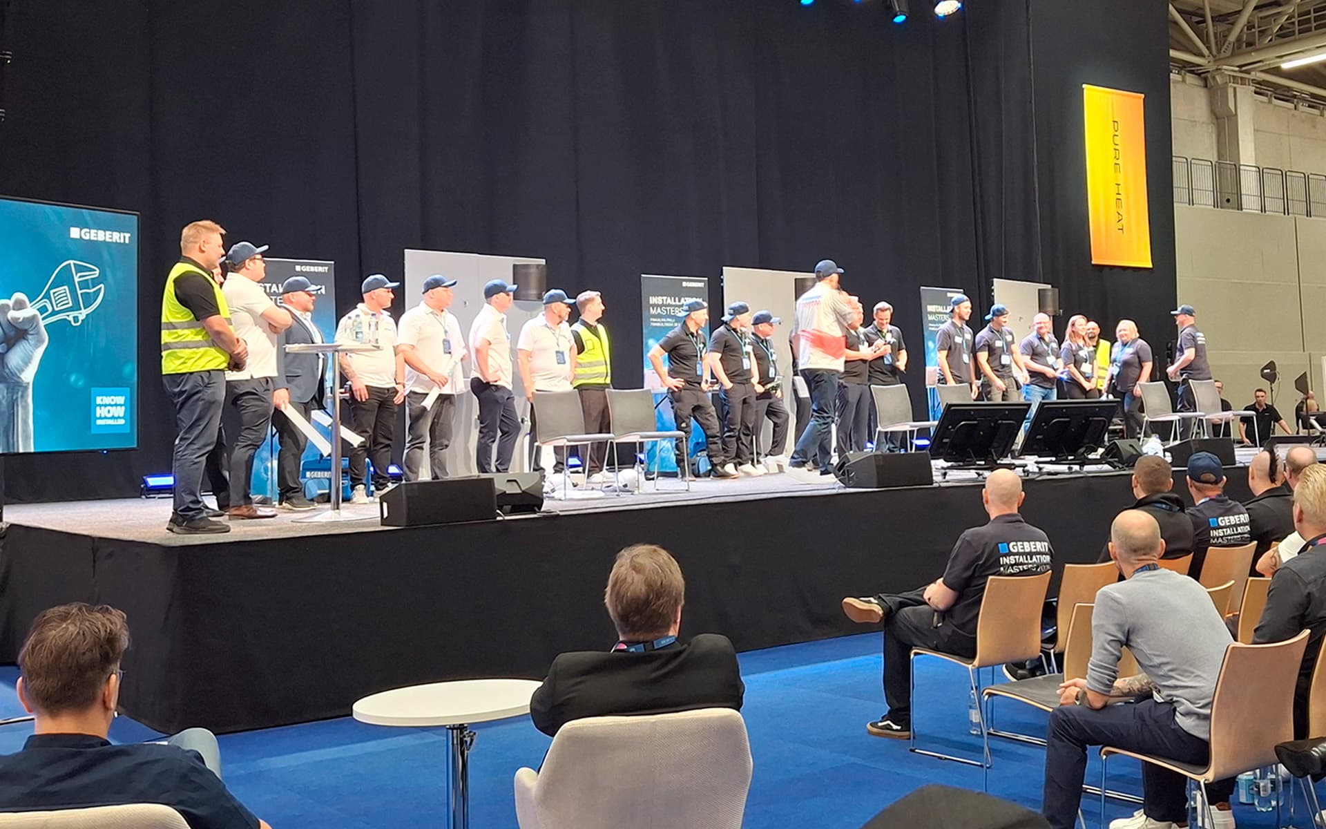 <p data-block-key="101ro">Keskiviikkona järjestetty Installation Masters 2026 toi messuille yhdeksän kahden asentajan joukkuetta. Joukkueet kilpailivat ensin semifinaaleissa, joista kolme parasta eteni iltapäivän finaaliin BuildingPRO-lavalle.</p>