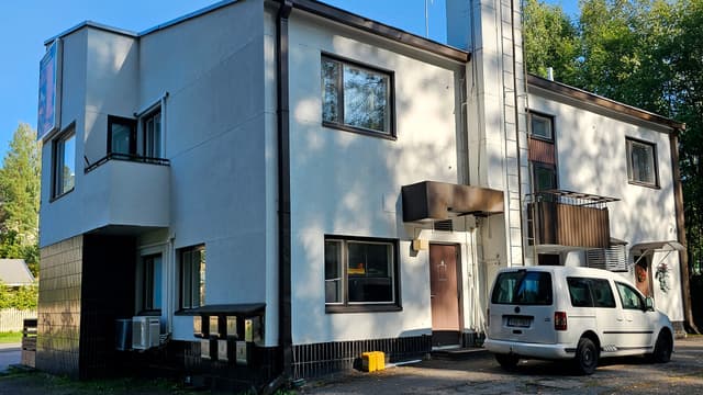 KOY Vaajakoskentie, Jyväskylä, kuva ulkopuolelta